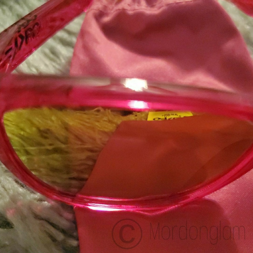 Sunglasses - Picture 4 of 5